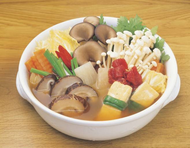 버섯에는 비타민B와 D 등 영양소가 풍부해 기분을 북돋우는 데 도움이 된다. 사진=클립아트코리아