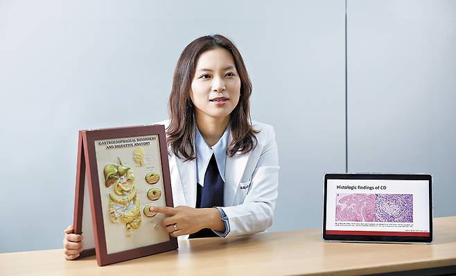 송주혜 교수는 "크론병 치료 시에는 환자의 유전적 요인과 질병 특성, 투약 선호도 등을 고려해 맞춤형으로 약물치료 전략을 짜야 한다"고 했다. /신지호 헬스조선 기자