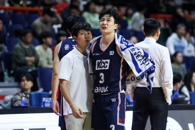 ‘허리 통증’ 허웅, KT와 전반기 최종전 결장…“타박상 문제로 휴식, 올스타 휴식기 후 복귀”