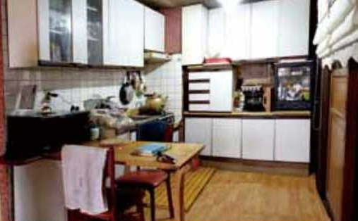 원형 보존된 은마아파트의 주방 모습.