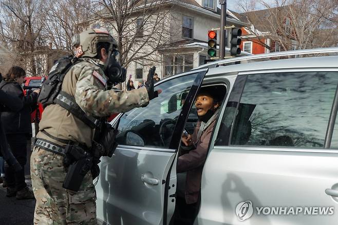 미 미네소타주에서 단속 중인 이민 당국 요원 [EPA=연합뉴스. 재판매 및 DB 금지]