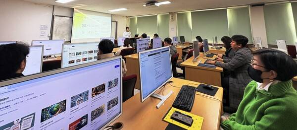 동강대가 최근 교내 전산교육원에서 전체 교직원을 대상으로 대학홈페이지 연동 Chat-GPT 사용자 교육을 진행하고 있다. 동강대 제공