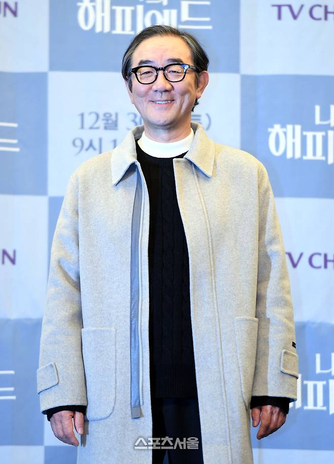 배우 김홍파의 모친이 15일 향년 94세로 별세했다.