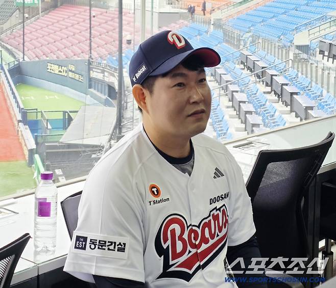 야구할 날 길어야 3~4년 그런데 강민호 얘기 나오자 눈이 번뜩...양의지의 본심은? [잠실 현장]