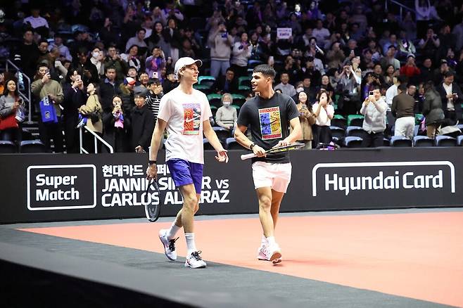 한국을 처음 찾은 시너와 알카라스.