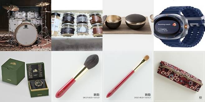 한일 양국 정상이 주고받은 선물. (왼쪽부터 시계방향으로) 이 대통령이 선물한 드럼 세트와 청국장, 유기 그릇, 갤럭시 워치. 이어서 다카이치 총리가 선물한 나라 전통 파우치와 화장붓 2종, 카시오 손목시계.  (청와대)