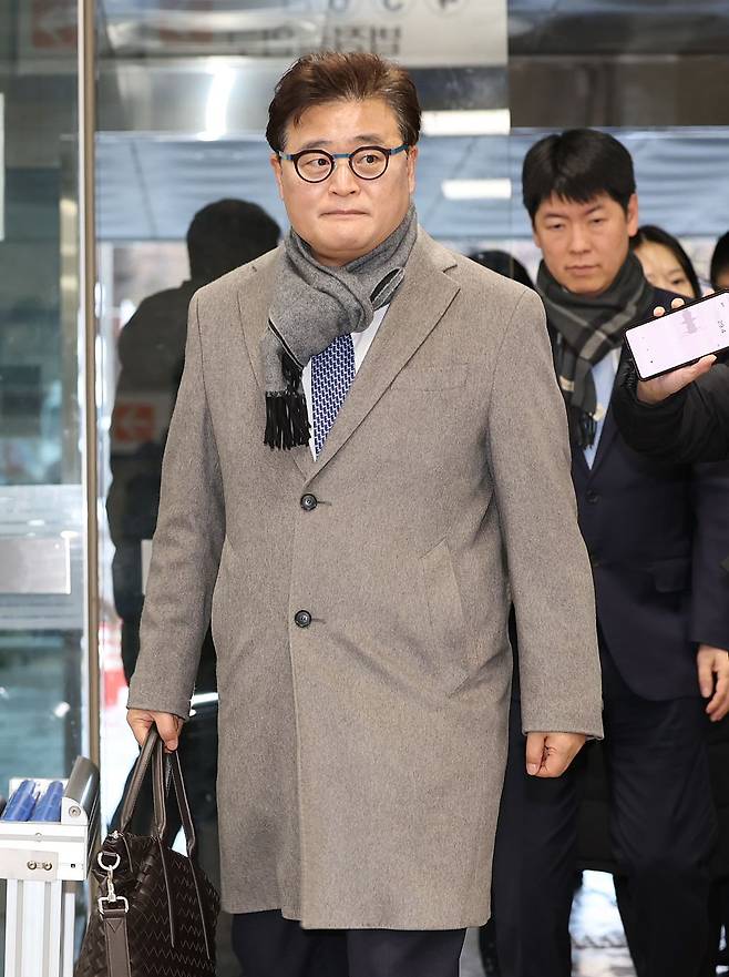 박억수 내란 특검보가 지난 13일 오전 서울 서초구 서울중앙지방법원에서 열린 윤석열 전 대통령의 내란 우두머리 혐의 사건 결심 공판에 참석하고 있다. 뉴스1