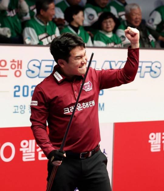 7차전에서 승리하고 주먹을 불끈 쥔 오태준 / 사진=PBA 제공. 연합뉴스