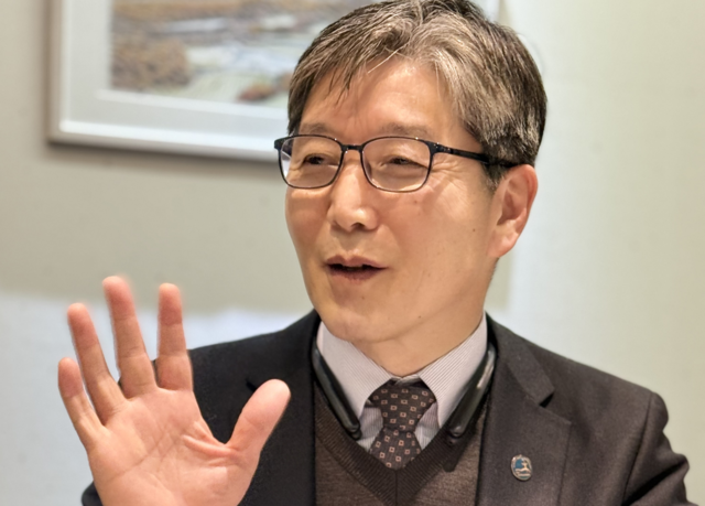 지난해 11월 취임한 박승렬 NCCK 총무가 15일 서울 종로구의 한 음식점에서 신년 기자 간담회를 열었다. 박동미 기자