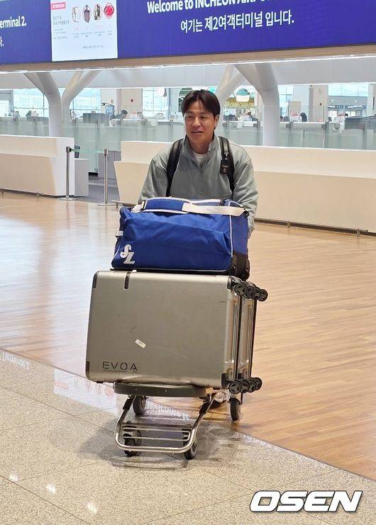 마흔 넘어 최형우와 드디어 한 팀! 강민호, 늦은 나이지만 형우 형에게 많이 배우겠다 [오!쎈 인천공항]