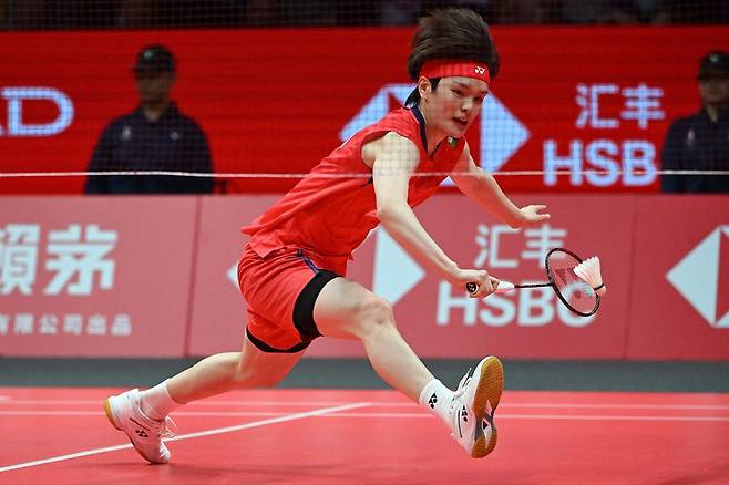 ▲ 안세영은 왕즈이의 완벽한 천적이 됐다. 상대 전적을 17승 4패로 벌렸으며 지난해부터 이어온 맞대결 연승 기록을 9경기로 늘렸다. 특히 지난해 8번 마주해 8차례 모두 승리를 거둔 만큼 이번 승리 역시 큰 원동력이 될 전망이다. ⓒ연합뉴스/AFP