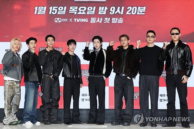 Mnet '쇼미더머니 12' 제작발표회 (서울=연합뉴스) 류효림 기자 = 릴 모쉬핏(왼쪽부터), 박재범, 로꼬, 그레이, 지코, 크러쉬, 허키 시바세키, 제이통이 15일 서울 강남구 엘리에나 호텔에서 열린 Mnet '쇼미더머니 12' 제작발표회에서 포즈를 취하고 있다. 2026.1.15 ryousanta@yna.co.kr