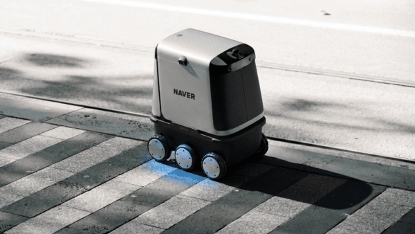 네이버의 실외 자율주행 로봇 '룽고'. [출처=네이버]