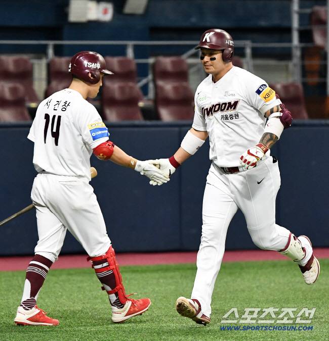 은퇴한 '홈런왕'이 포기 못한 '안타왕'에게…꿈이 있다면 도전해야 한다