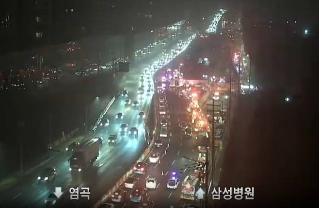 강남 개포동 구룡마을 화재…판자촌서 불 진화 중, 양재대로 통제 중 CCTV