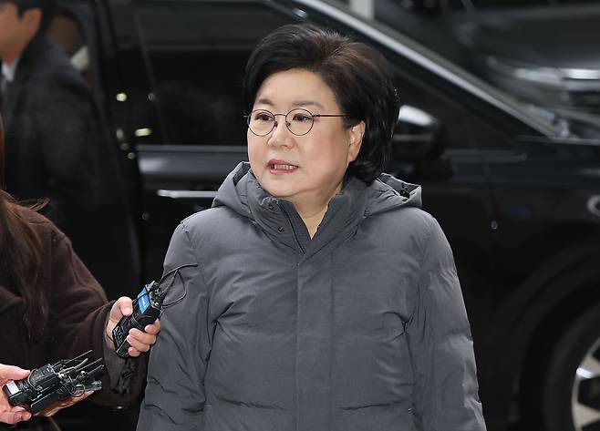 이혜훈 기획예산처 장관 후보자가 16일 서울 중구 예금보험공사에 마련된 인사청문회 준비 사무실로 출근, 발언하고 있다./연합뉴스