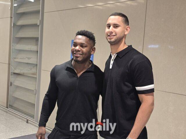 한화 페라자와 에르난데스/인천공항=김진성 기자 kkomag@mydaily.co.kr