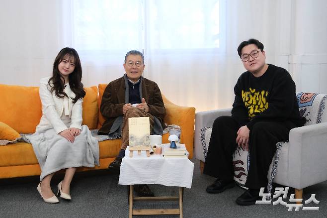 전북CBS <김일환의 예수살롱>에서 김동호 목사가 대담하는 모습. 전북CBS 예수살롱 제작팀