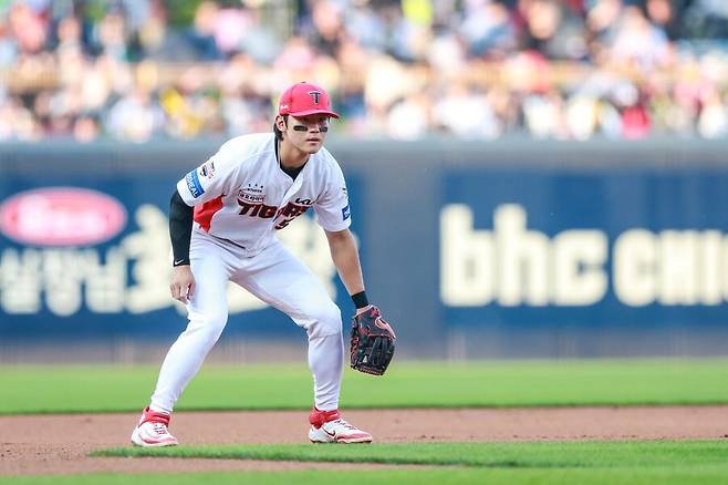 ▲ 이범호 감독은 올해 김도영이 유격수 자리에서 경기에 나가는 일이 있을 수 있다고 예고했다 ⓒKIA타이거즈