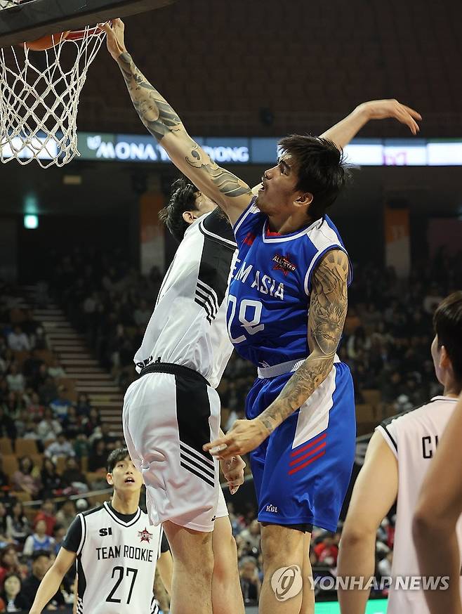 필리핀 테크닉 앞세운 팀 아시아, 올스타 전야제 제압…톨렌티노 MVP