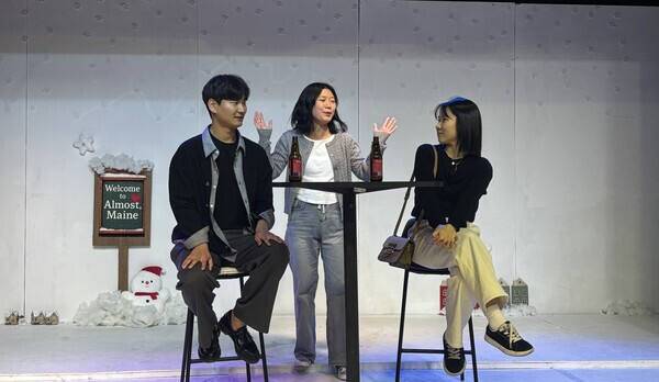 수원 직장인 극단 ‘인터씨어터’ 배우 왼쪽부터 신현우, 박수빈, 이수진씨. 서다희기자