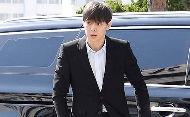 박유천, 전 소속사에 5억 안 물어도 된다.. 소 취하로 법적 분쟁 종료