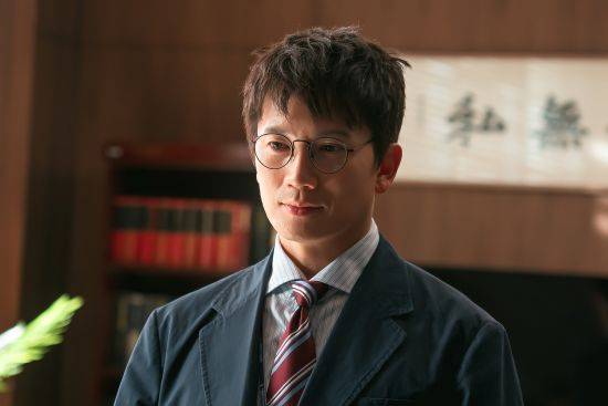 '판사 이한영' 지성, 서울지법 생활 포문…박희순과 집무실 대면 '폭풍전야'