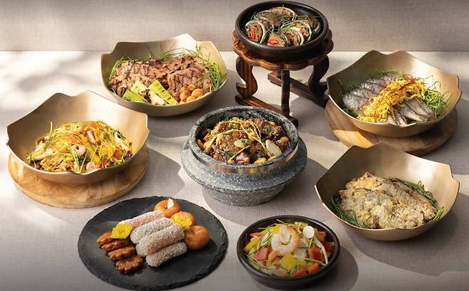 코트야드 메리어트 수원이 오는 2월 17일 설 명절을 앞두고 선보인 '명절 투고' 상차림 패키지. 사진=코트야드 메리어트 수원 홈페이지