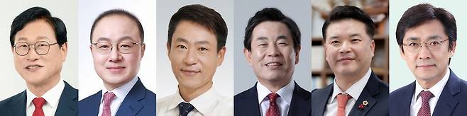 김대현 대구 수성구청장, 김대현 전 대구교통연수원장, 박정권 전 수성구의원, 오창균 전 대구경북연구원장, 전경원·정일균 대구시의원. (가나다 순)
