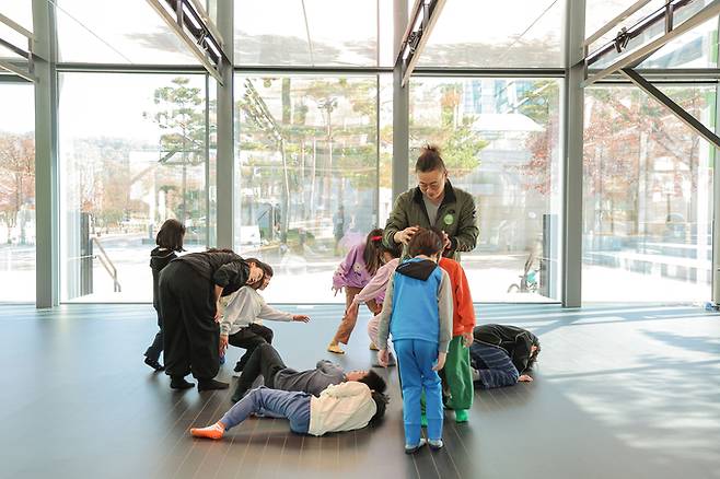 ▲ 아테이너 특강 모습.수성아트피아 제공