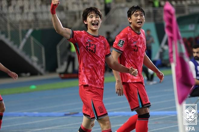 '신민하 결승 헤더골' 한국, 호주 2-1 격파→U-23 아시안컵 준결승 진출...한일전 성사