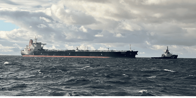 지난해 1월 발트 해안에서 엔진 오작동으로 가동을 멈춘 유령 유조선. 독일 선박사고 대책부대 홈페이지