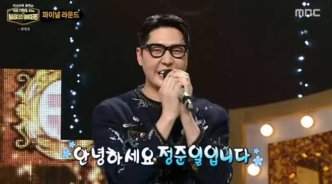 MBC '복면가왕'이 10년 역사를 총망라하는 '복면가왕 10년의 기록 2부'를 18일 방송한다. 지난 4일 시즌1 마지막 방송에서는 '명사수' 테이가 '동방불패' 손승연을 꺾고 최후의 가왕에 등극해 감동을 안겼다. 이번 특집에서는 역대 가왕들의 레전드 무대와 비하인드 스토리가 공개될 예정이며, '복면가왕'은 재정비를 거쳐 2026년 하반기 시즌2로 돌아온다.