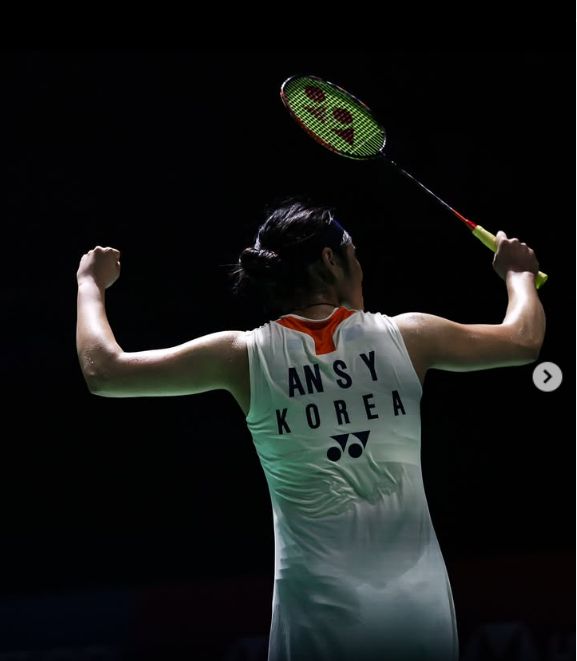 안세영은 18일(한국시간) 인도 인디라간디 종합체육관서 열린 인도오픈 여자단식 결승서 왕즈이에 게임 스코어 2-0 완승을 거둬 금메달을 목에 걸었다. 사진출처│대한배드민턴협회 인스타그램