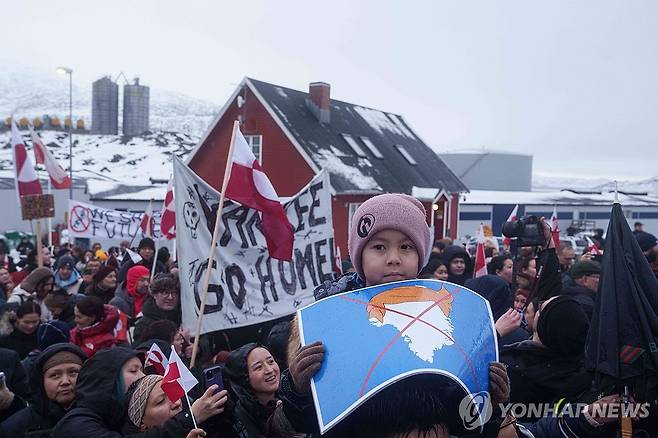 그린란드 누크에서 열린 시위 [AP=연합뉴스. 재판매 및 DB 금지]