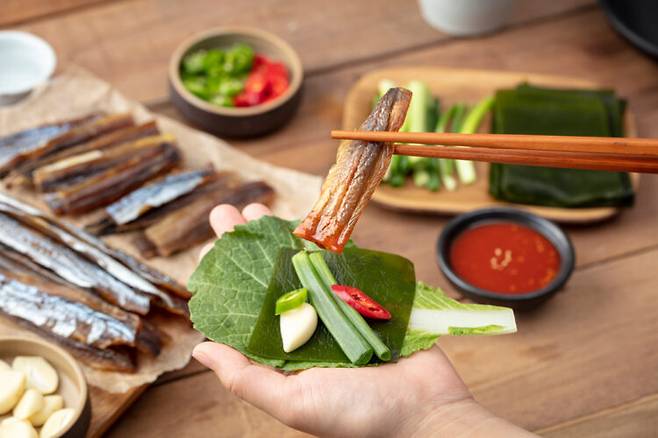 오메가-3 지방산이 풍부한 생선은 중성 지방을 낮추는 데 도움이 된다. 사진=클립아트코리아