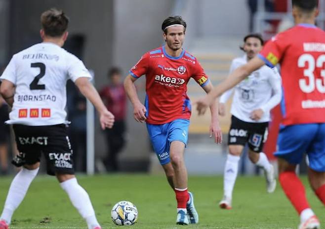 출처=빌헬름 뢰페르 인스타그램