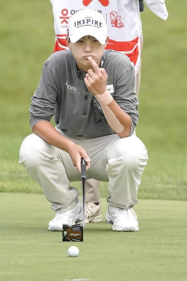 '남달라' 박성현(33)이 바닥부터 다시 시작한다. 초심으로 돌아가 새출발을 다짐하는 박성현이 어딘가를 응시하고 있다. 박태성 작가 제공