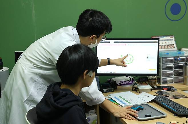고려대 안암병원 이비인후과가 제공한 인공와우 기기 점검의 날에 참여한 환자들은 인공와우 매핑(Mapping) 작업을 포함한 종합적인 진료를 하루만에 해결하는 논스톱 맞춤형 서비스를 제공받았다. 고려대 안암병원