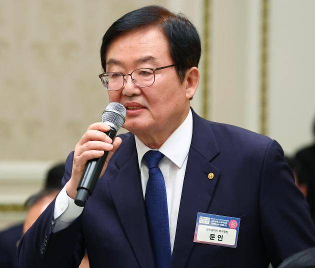 문인 북구청장. /연합뉴스