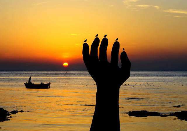 국내 대표 일출 명소인 포항 호미곶에서 해가 떠오르고 있다. 포항시 제공