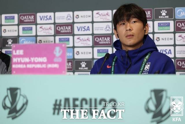 한국 U23 대표팀 부주장 이현용이 일본과 2026AFC U23 아시안컵 4강전을 하루 앞두고 열린 19일 기자회견에 참석하고 있다./KFA