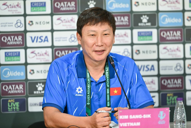 '김상식 매직' 베트남, '한국전 2-0 대이변' 우즈벡 꺾은 中 극단 수비 깰까...韓日中과 우승 경쟁 기쁘다