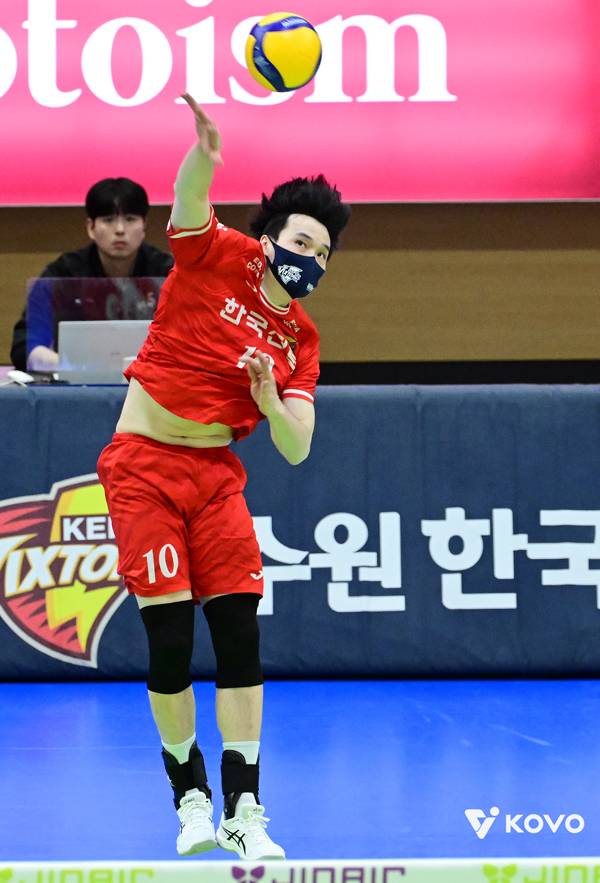 김정호는 베논과 쌍포를 이뤘다. 사진 제공= KOVO