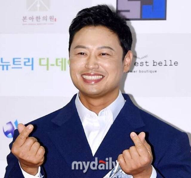 연예인 트레이너로 유명했던 양치승 관장이 회사원으로 새 출발을 알렸다./ 마이데일리