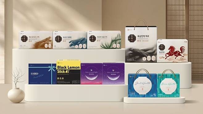 [서울=뉴시스] 건강기능식품 전문기업 CJ웰케어가 2026년 설 명절을 맞아 건강 선물세트 48종을 선보인다고 20일 밝혔다. (사진=CJ웰케어 제공) 2026.01.20. photo@newsis.com *재판매 및 DB 금지