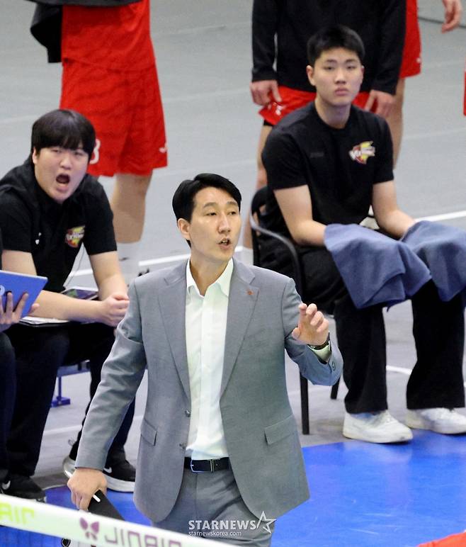 [한번에쓱]'셧아웃 한번 가자!' 한전 권영민 감독