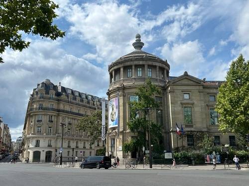 프랑스 파리의 국립기메동양박물관     (서울=연합뉴스) 김예나 기자 = 프랑스 파리의 국립기메동양박물관 전경. 유럽 최대의 아시아 전문 박물관으로 알려져 있으며 올해 5∼8월 국립경주박물관과 함께 '신라' 특별전을 열 예정이다. 사진은 작년 7월 촬영한 것. 
    yes@yna.co.kr