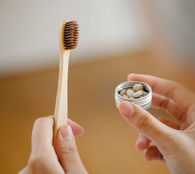 기사 이해를 돕기 위한 칫솔 이미지. 펙셀스