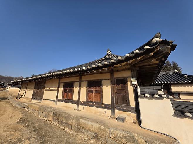 조선시대 양반집의 생활 모습을 엿볼 수 있는 윤일선 가옥 모습. 윤평호 기자